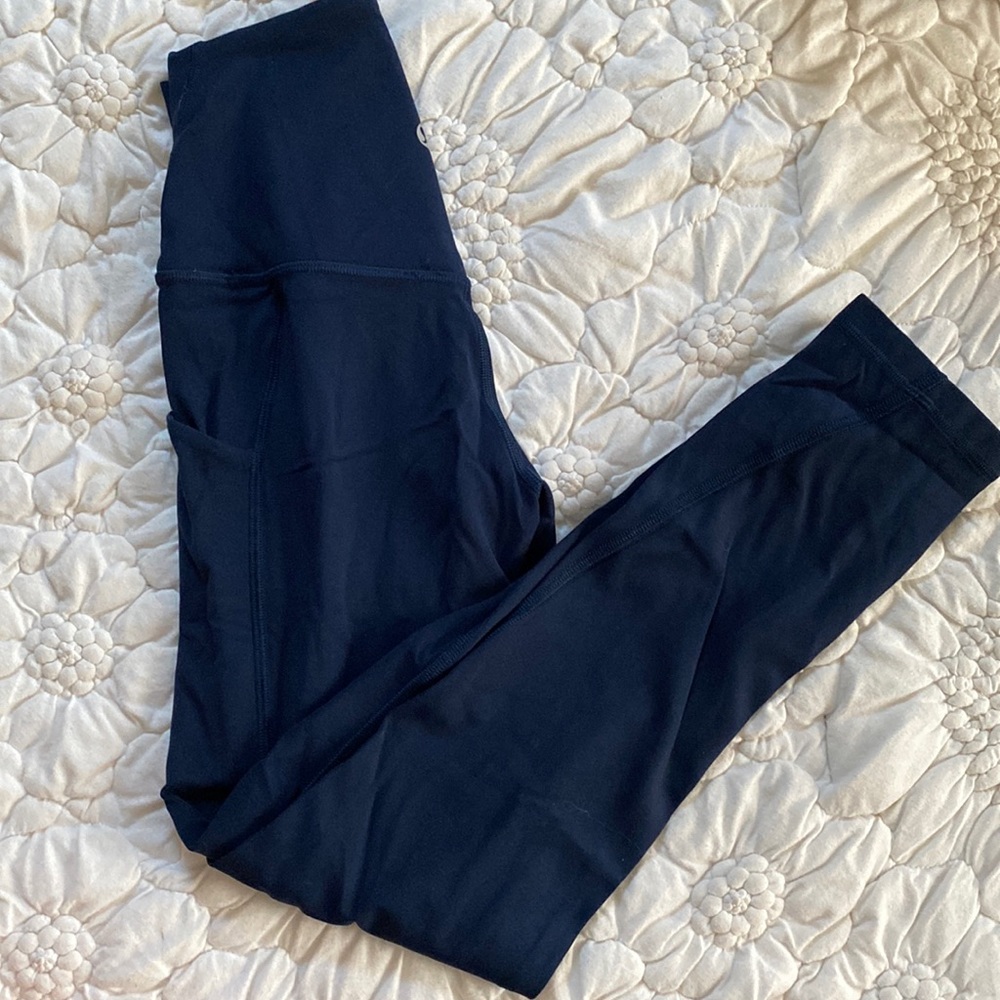 Lululemon align high rise crop with pockets 23”